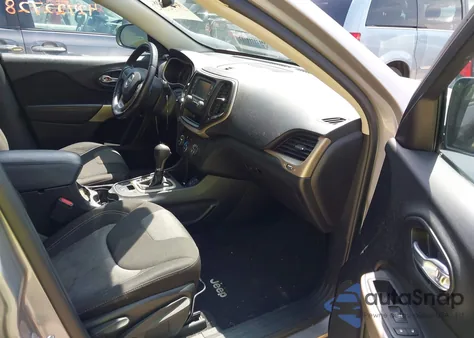 2018 Jeep Cherokee Latitude Fwd из США, поврежденный, VIN 1C4PJLCB7JD544080